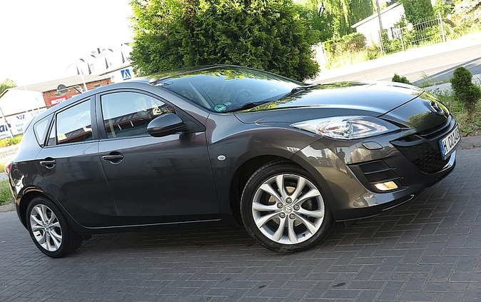 Mazda 3 cena 23800 przebieg: 199000, rok produkcji 2010 z Rogoźno małe 781